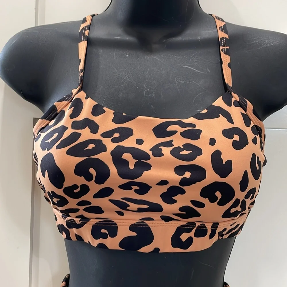 Cheetah Print Workout Set - Picture 2 of 9